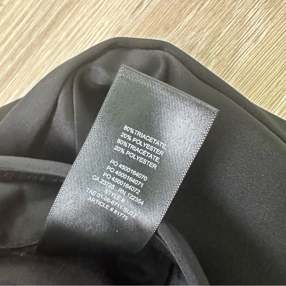 Aritzia Babaton Silky Refined Cargo Pants - Picture 3 of 5